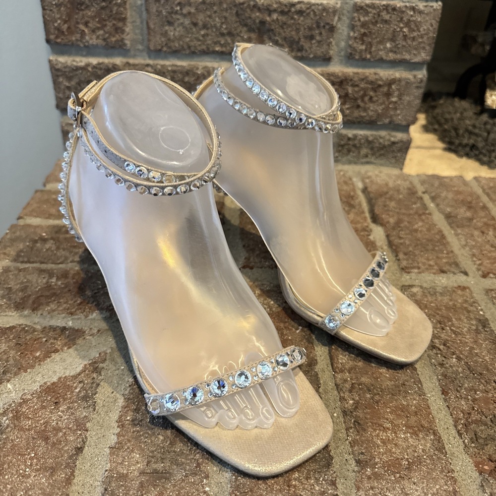 Jewel Badgley Mischka Women's Hosana Evening Sandals Gemstone Studs Sz 8.5 #144